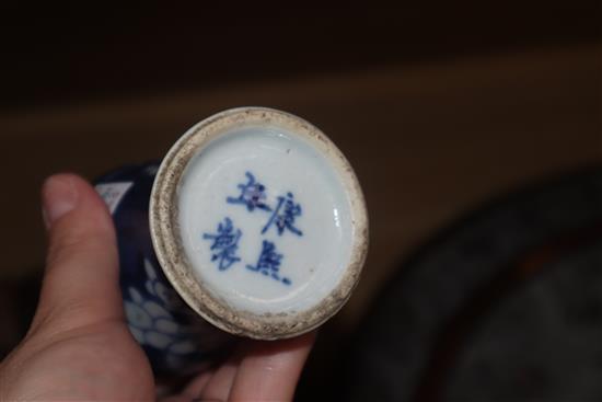 A quantity of 19th century and later Chinese blue and white vases